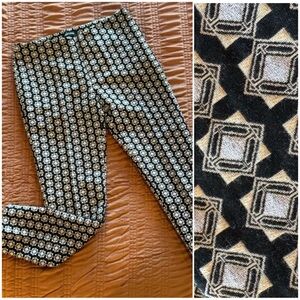 Luxury and Sophisticated • Skinny geometric design pants